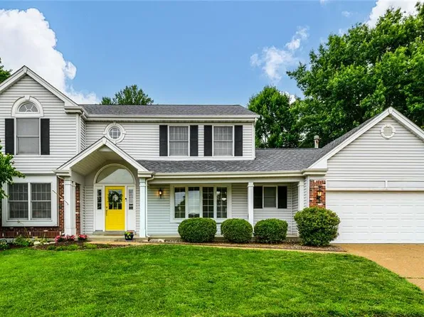 6 Lost Meadow Ct, Saint Charles, MO 63303