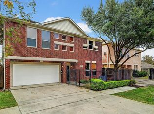 2211 Roy St #B, Houston, TX 77007