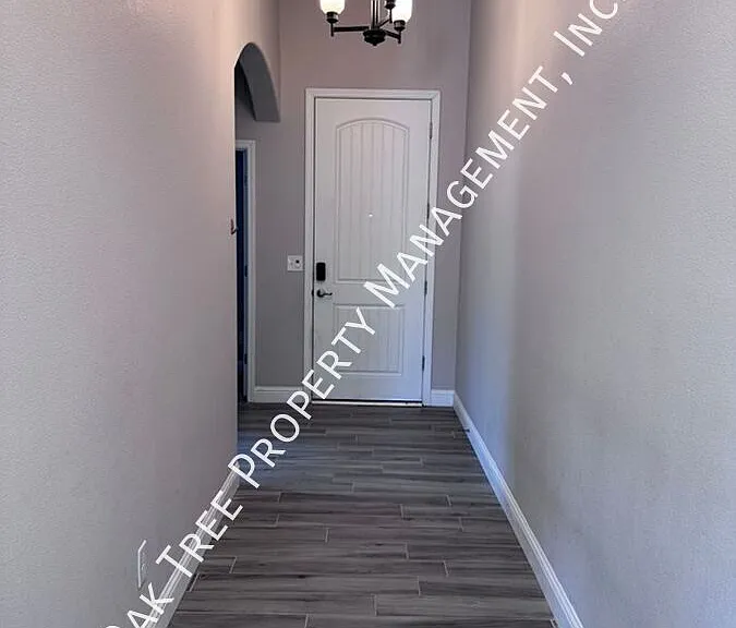 599 Saint Julien Dr — Photo 16