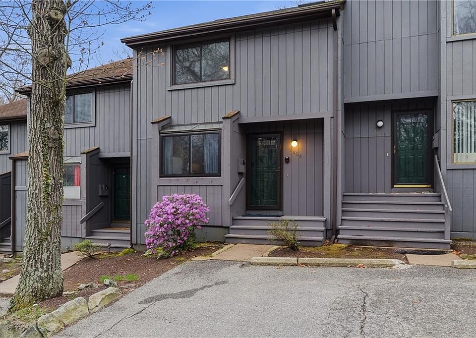 1st image of 7 Wake Robin Rd Unit 1604
