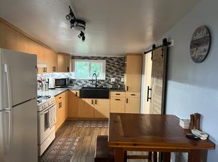 33 Chartin Way, Blue Lake, CA 95525
