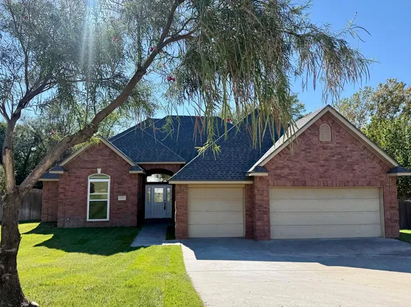 2105 Briarwood Dr, Amarillo, TX 79124