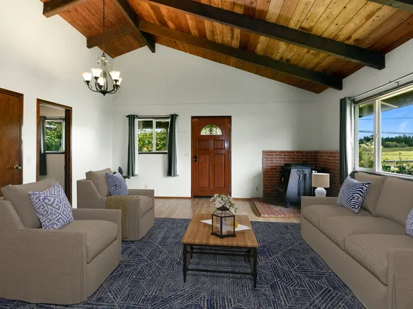 64-252 Mamalahoa Hwy, Kamuela, HI 96743