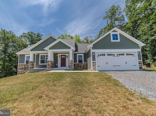 34 Castle Rock Ct, Harpers Ferry, WV 25425