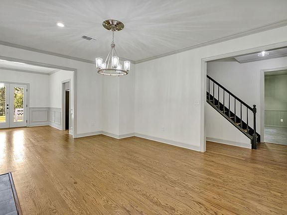 5th image of 7031 Alhambra Dr