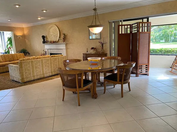 401 Clubhouse Cir, Jupiter, FL 33477