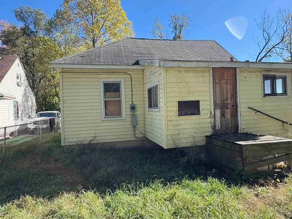 2211 Torrance Ave, Flint, MI 48506