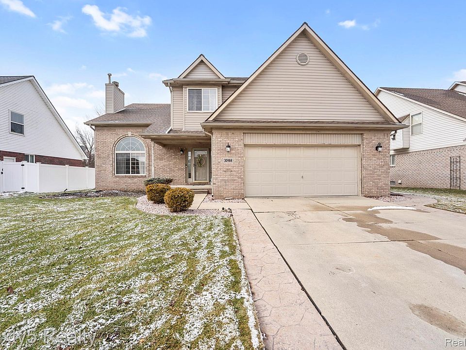 1st image of 33188 Mallard Dr