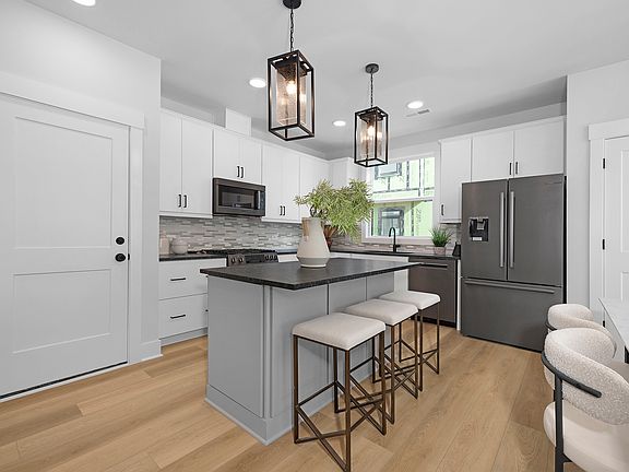 Pomona End Unit - Kitchen