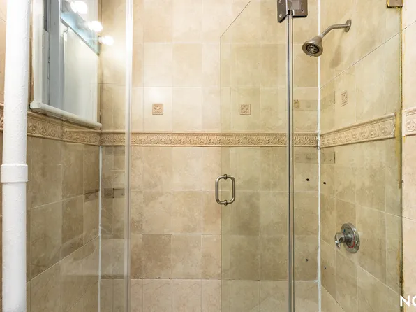 355 Stockholm Street image 10 of 20