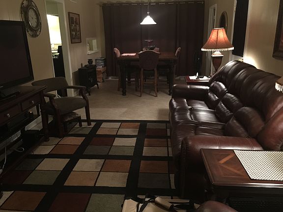 Den/breakfast room