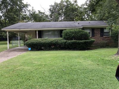 915 Eisenhower Dr, Tupelo, MS, 38801