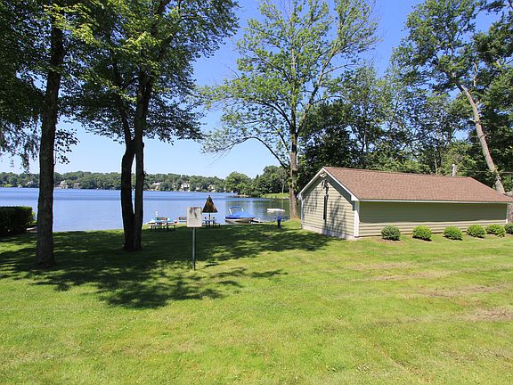 5th image of 534 N Lake Blvd