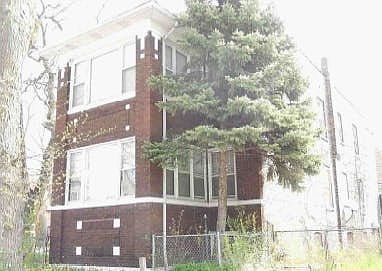 3rd image of 563 N Lawler Ave #1