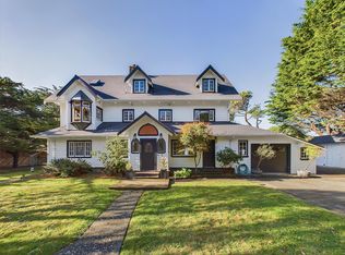 1872 Patricks Point Dr, Trinidad, CA 95570