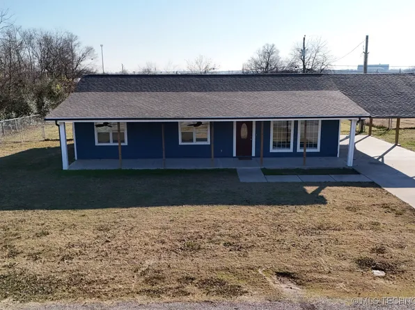 16128 E Newton Pl, Tulsa, OK 74116