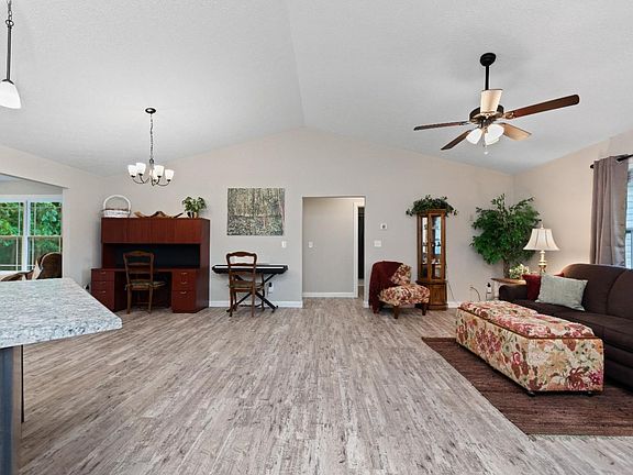 2nd image of 106 Kayleigh Dr