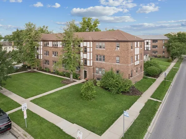 2 S Lincoln Ave APT 2A, Park Ridge, IL 60068