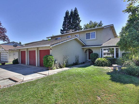 2nd image of 785 La Crosse Dr