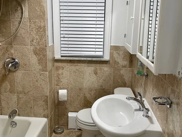 34 Thomas St #2 — Photo 7
