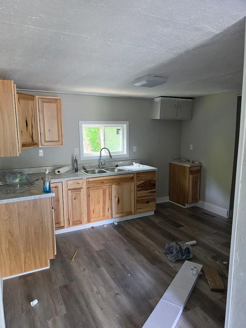 Remodeled 2/1 home in Kingsport — Photo 3