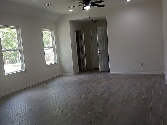 5th image of 16507 S Ravenswood Dr
