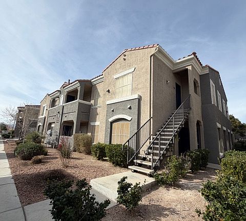 2nd image of 10245 S Maryland Pkwy #261