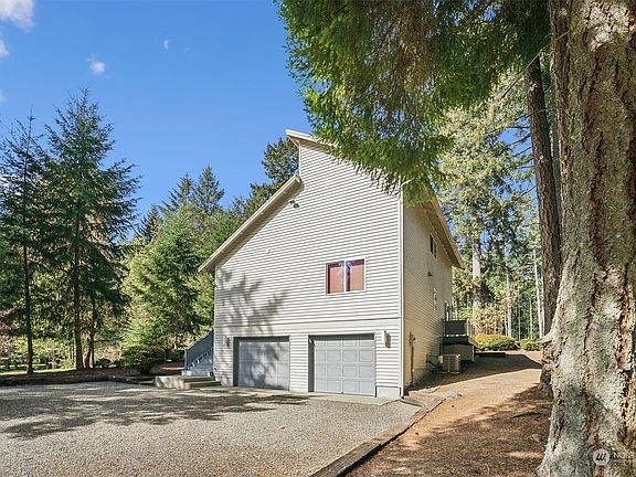 4th image of 10904 Pioneer Drive
