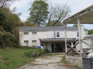 401 Horace Mann Ave, Red Lion, PA 17356