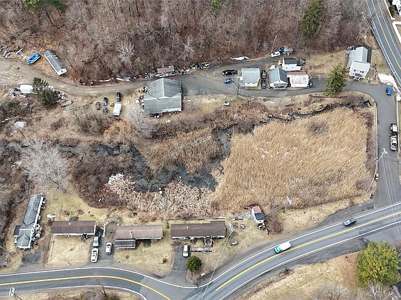 2nd image of 460 Cold Spring