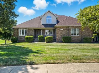 2404 Plum Woods Dr, Sellersburg, IN 47172