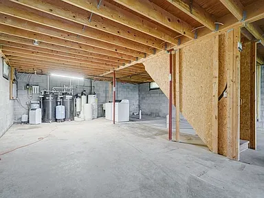 Property photo 35