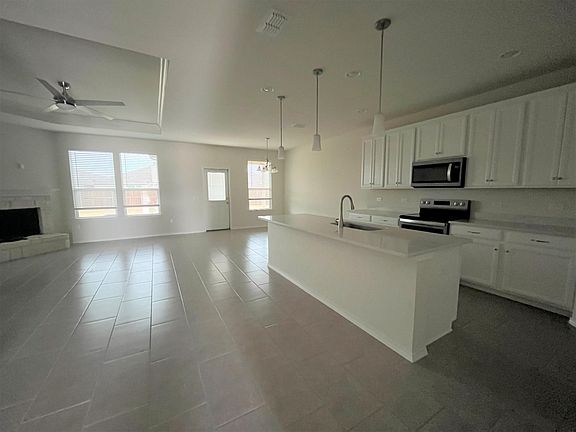 3rd image of 3313 Beau Pl