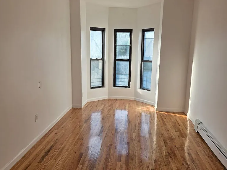 732 Belmont Ave — Photo 1