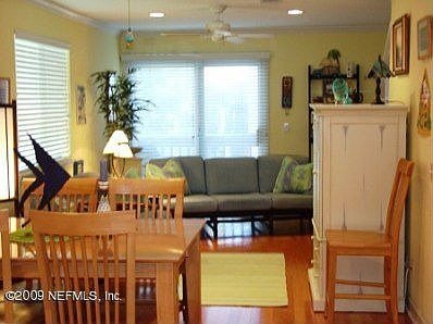 5th image of 410 1st St S APT F