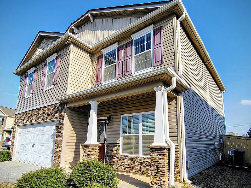 1st image of 529 Townsend Place Dr