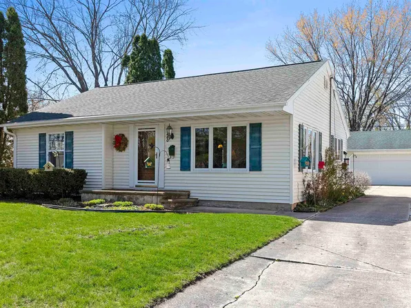 460 Wilcox Ct, De Pere, WI 54115