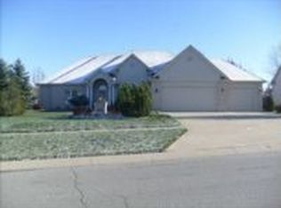 12832 Crystal Creek Pkwy, Fort Wayne, IN 46845