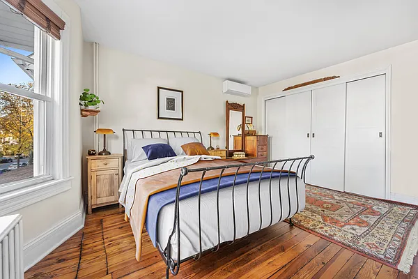 Sold by Compass | media 7