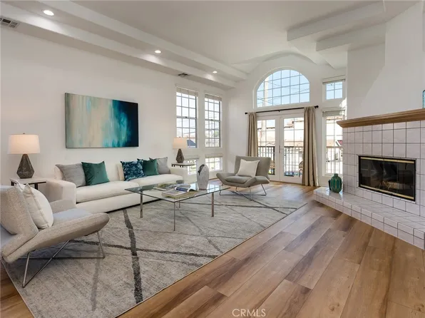 1309 Clark Ln, Redondo Beach, CA 90278