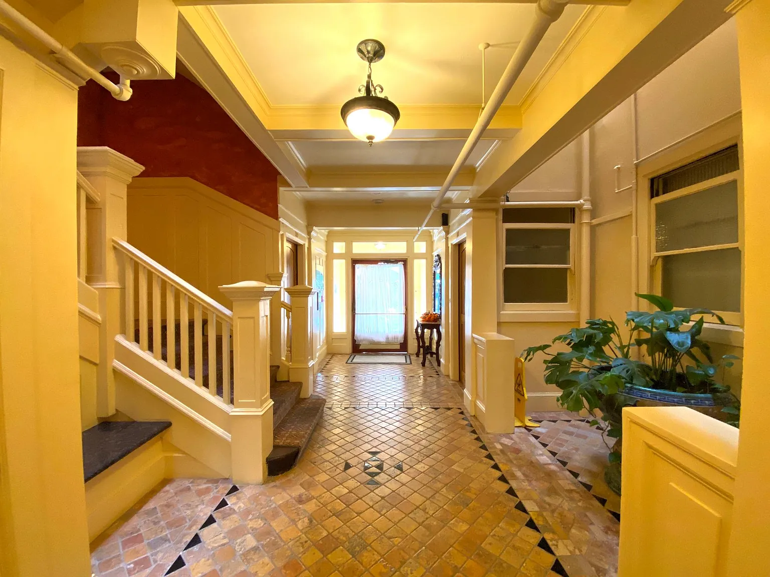 Studio, 392 sqft, $1,250 — Photo 4