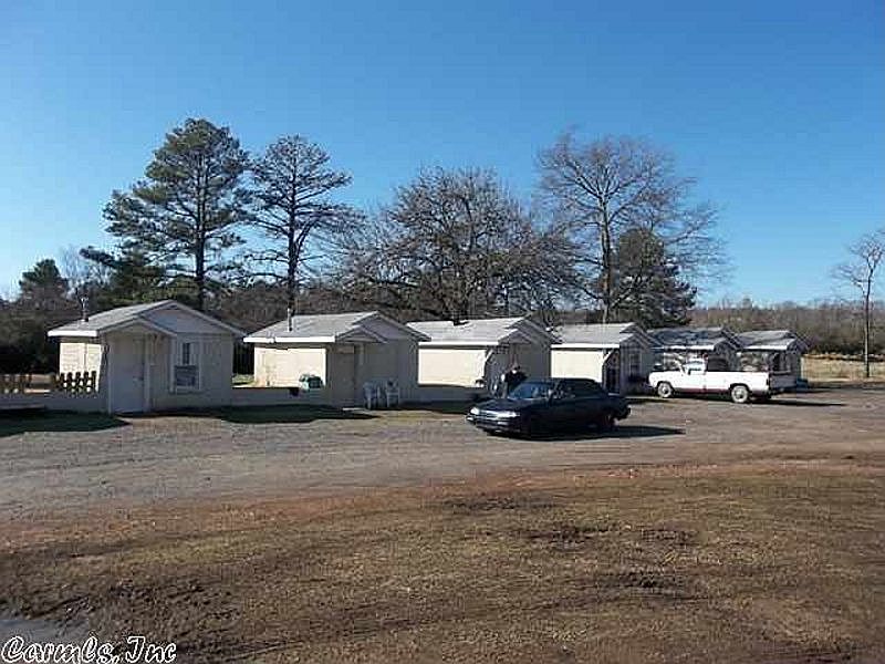1st image of 10609 Macarthur Dr