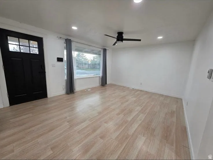 3 bed, 1500 sqft, $2,150 — Photo 2