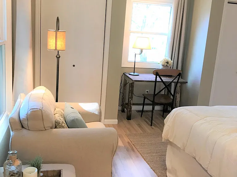 609 Water St — Photo 16
