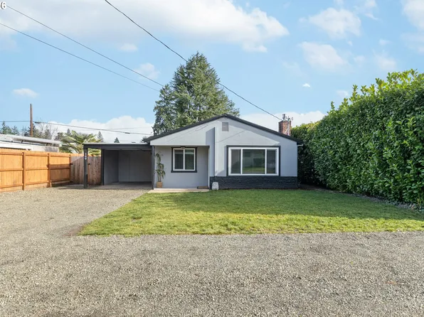 169 W Hazel St, Roseburg, OR 97471