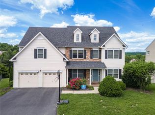 2140 Eagles Landing Dr, Nazareth, PA 18064