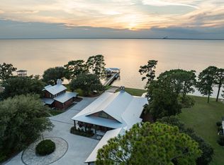 911 Butter Rd, Bonneau, SC 29431