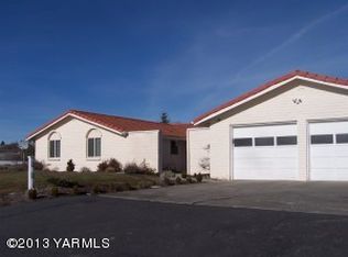 131 Heysman Rd, Selah, WA 98942