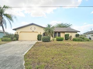 702 SE 21st Pl, Cape Coral, FL 33990