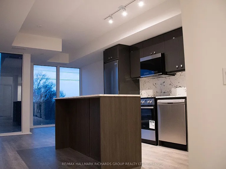 2 Manderley Dr #420 — Photo 3